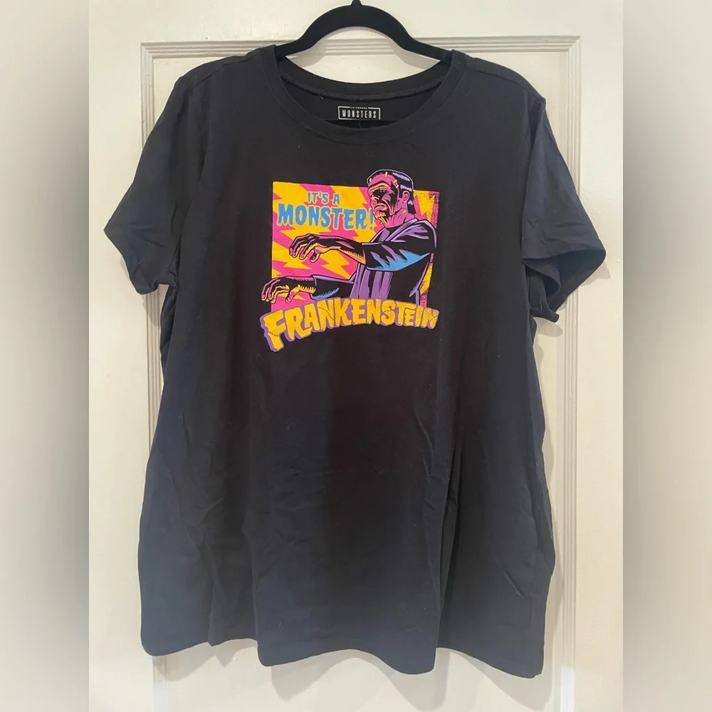 Universal Monters Frankenstein Tee - Picture 5 of 6
